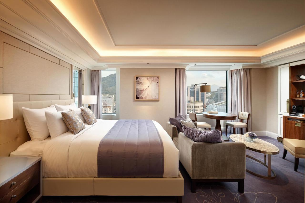 Lotte Hotel Séoul Extérieur photo A suite at the hotel